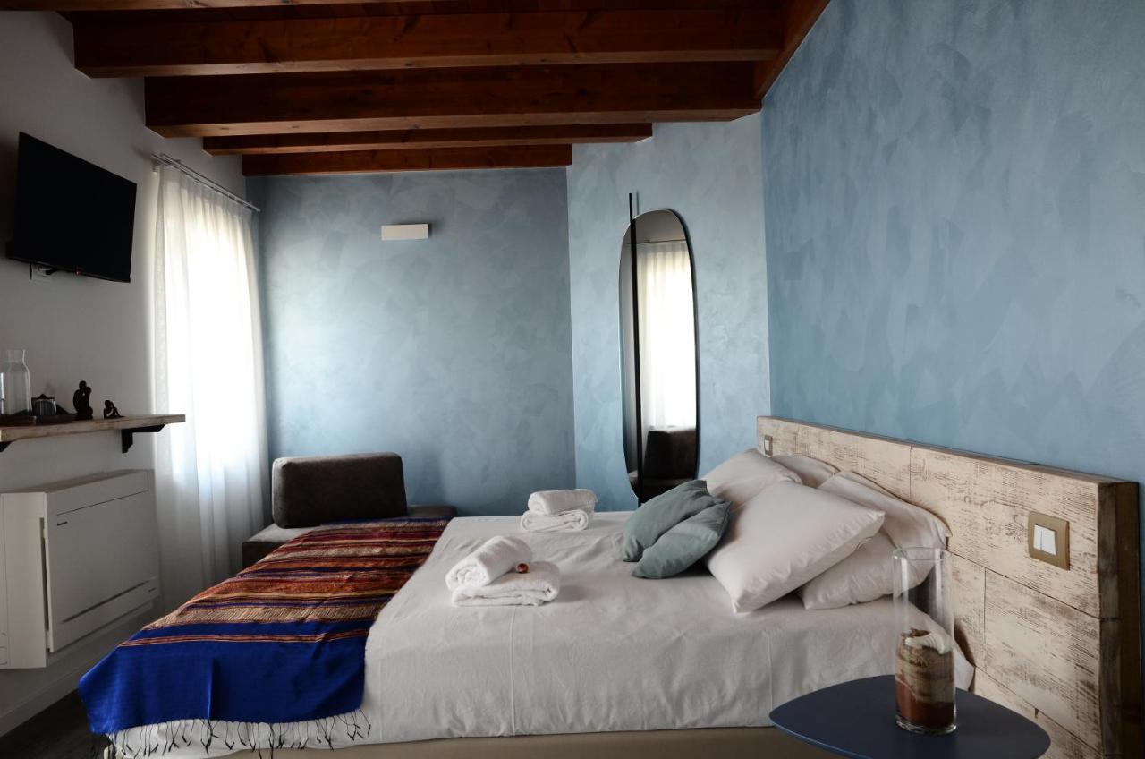 Отель Atmosfere Charme & Country Borgo San Mauro Экстерьер фото