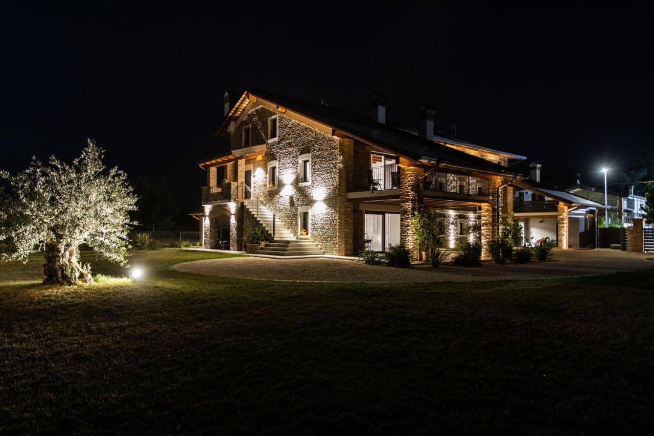 Отель Atmosfere Charme & Country Borgo San Mauro Экстерьер фото