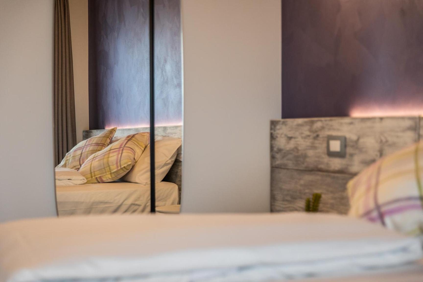 Отель Atmosfere Charme & Country Borgo San Mauro Экстерьер фото